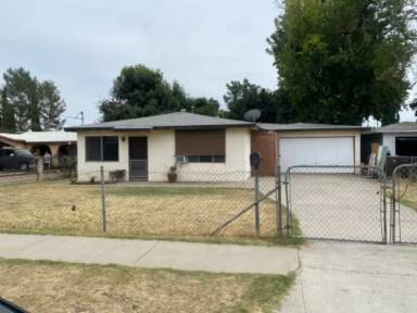 Main picture of 10860 Freer St