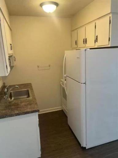 Main picture of 1485 Meadowview Dr