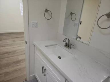 Main picture of Lincoln Garden Apartments