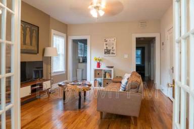 Main picture of 8334 Diagonal Rd N