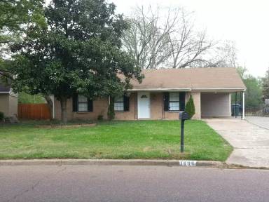 Main picture of 1696 Northfield Dr