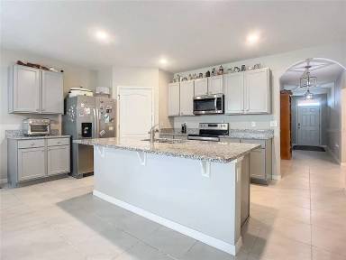 Main picture of 320 American Holly Ave