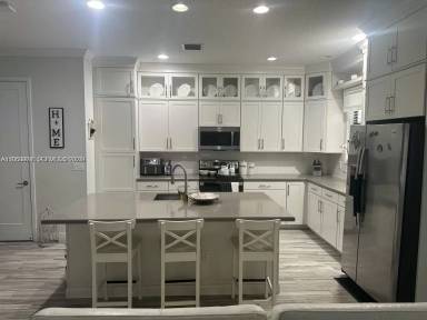 Main picture of 20977 NW 1st St th 20977, Pembroke Pines, FL 33029