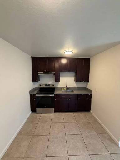 Main picture of 35 Kent Ct