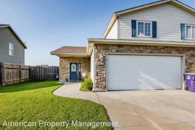 Main picture of 2610 Buttonwood Dr