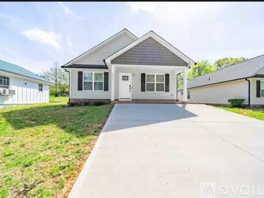 Main picture of 423 Pleasant Ave