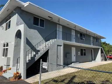 Main picture of 1479 NW 16th St