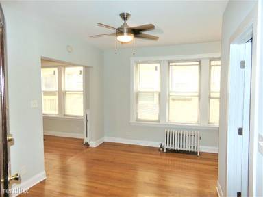 Main picture of 1525 W Estes Ave