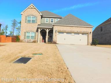 Main picture of 2646 Salford St