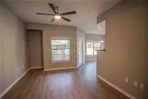 Main picture of Stoneleigh Condominiums
