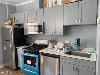 Main picture of 2558 W Lawrence Ave