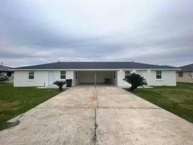 Main picture of 1203 East St