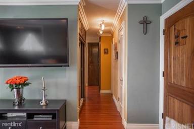 Main picture of 6861 Hinds Ave