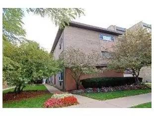 Main picture of 216 S Oak Park Ave