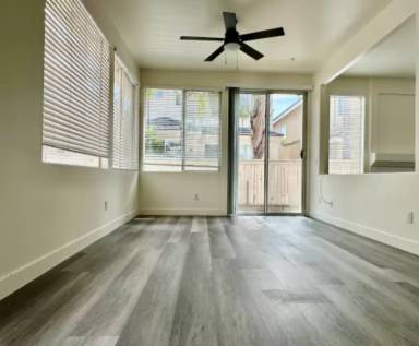 Main picture of 1842 Saint Thomas Rd