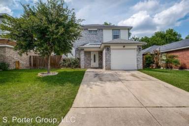Main picture of 9235 Encino Vlg