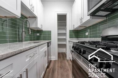 Main picture of 451 W Melrose St