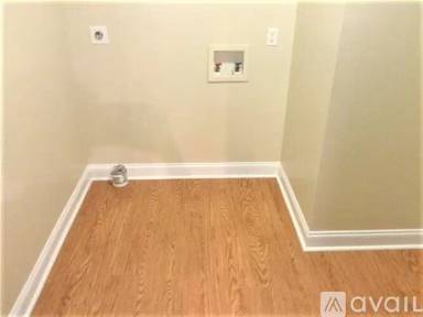 Main picture of 1009 Loch Lomond Cir