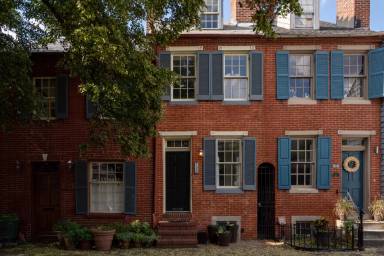 Main picture of 126 E Montgomery St