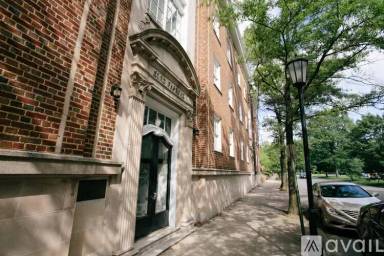 Main picture of 3115 Monument Ave