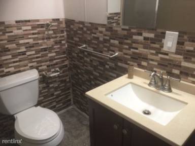 Main picture of 5513 Hamilton Ave