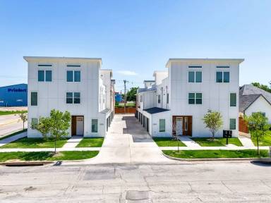 Main picture of 2509 Benbrook Blvd