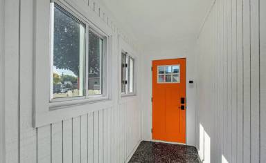 Main picture of 706 Alpine Ave NW