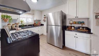 Main picture of 3929 El Cajon Ave