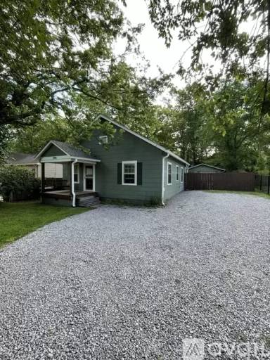 Main picture of 3916 Burrus St