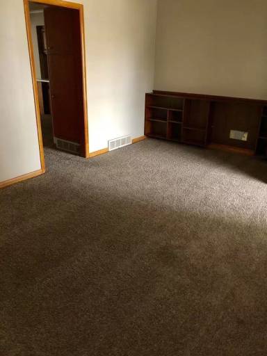 Main picture of 1805 E Ash Ave