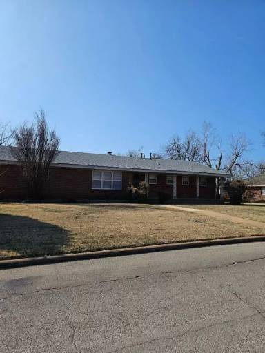 Main picture of 3402 NW Atlanta Ave