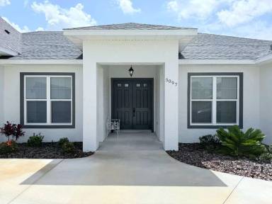 Main picture of 5097 Moss Hammock Trl