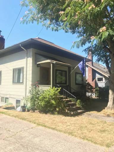 Main picture of 1100 NW Van Buren Ave