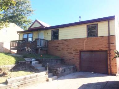 Main picture of 7021 S 42nd St