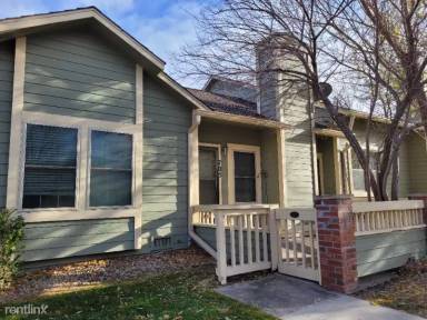 Main picture of 711 Crown Point Dr