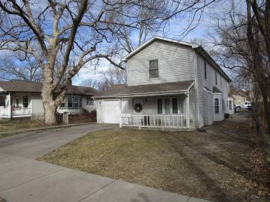 Main picture of 712 Laramie St