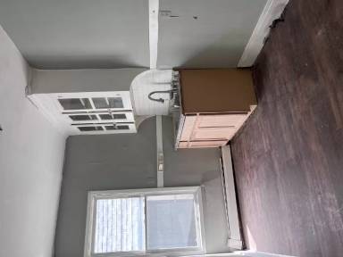 Main picture of 941 Tonawanda Street