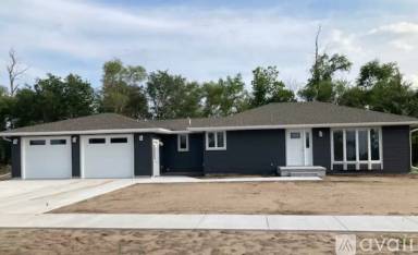 Main picture of 1164 Woods Cir