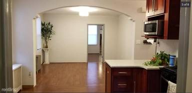 Main picture of 7404 Metropolitan Ave