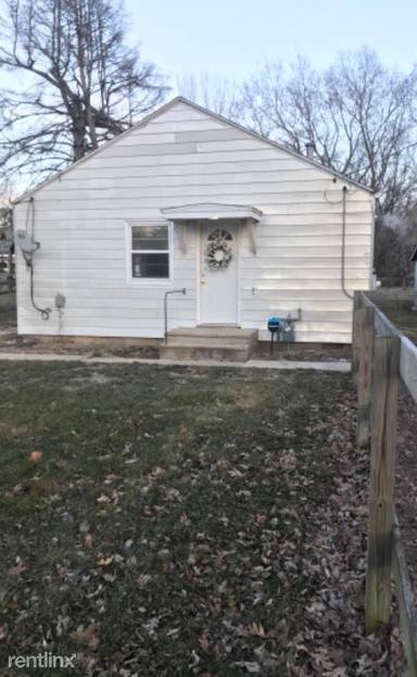Main picture of 923 1/2 Fremont Ave