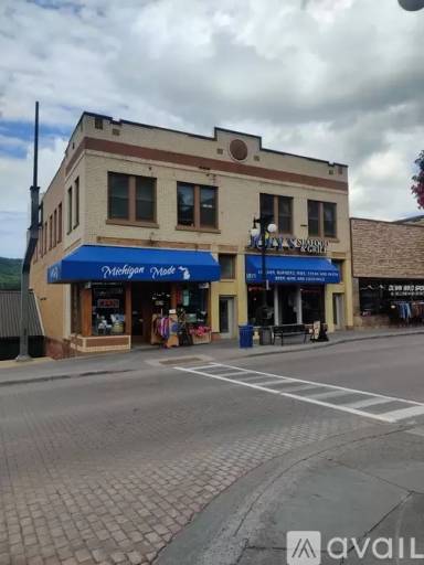 Main picture of 306 Shelden Ave