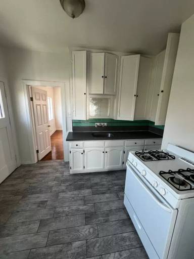 Main picture of 2350 Chestnut Ave