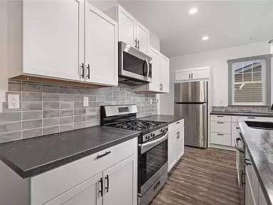 Main picture of 741 Fayette St