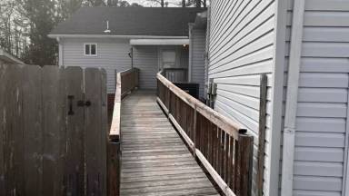 Main picture of 608 Santiago Ct