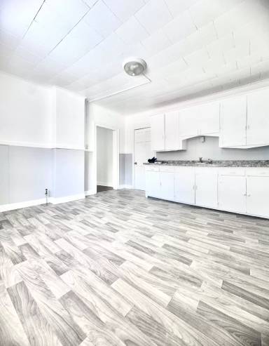 Main picture of 256 14th St