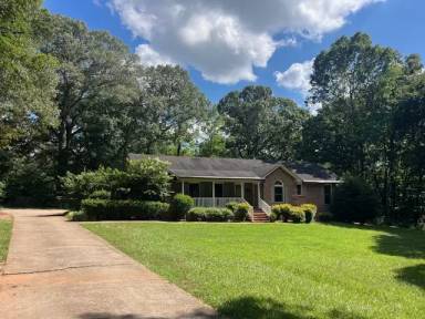 Main picture of 75 Williamson Dr