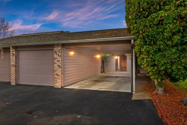 Main picture of 3165 W Catalina Ln