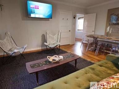 Main picture of 63 Grove St