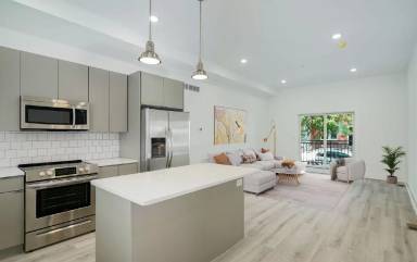 Main picture of 1505 N Stillman St