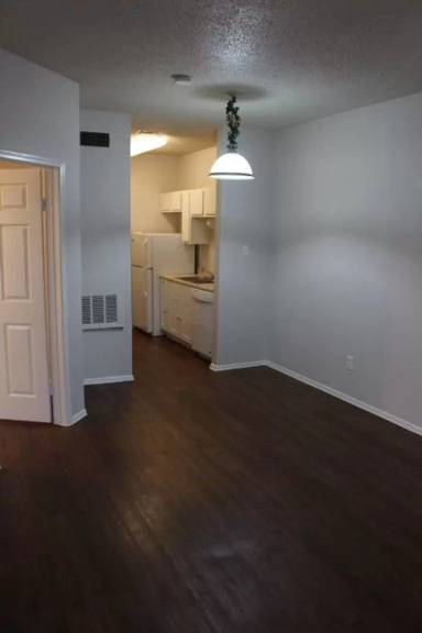 Main picture of Edgecreek Condominiums